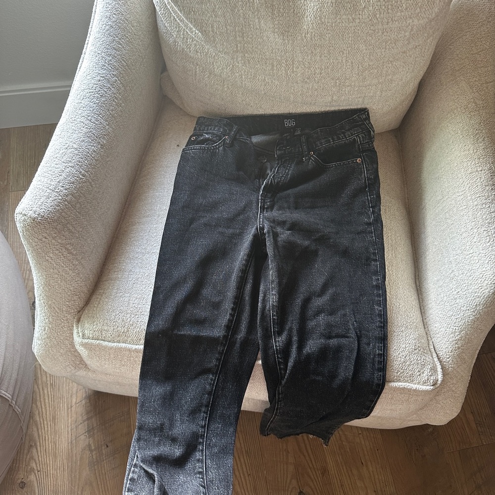BDG slim straight jeans size 26